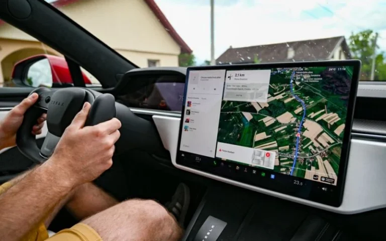 Tesla збільшує популярність Full Self-Driving до 1,48 млн авто