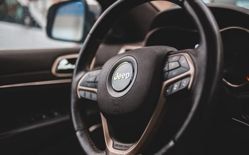 Rivian R1 2027 отримує нові опції та оновлений салон