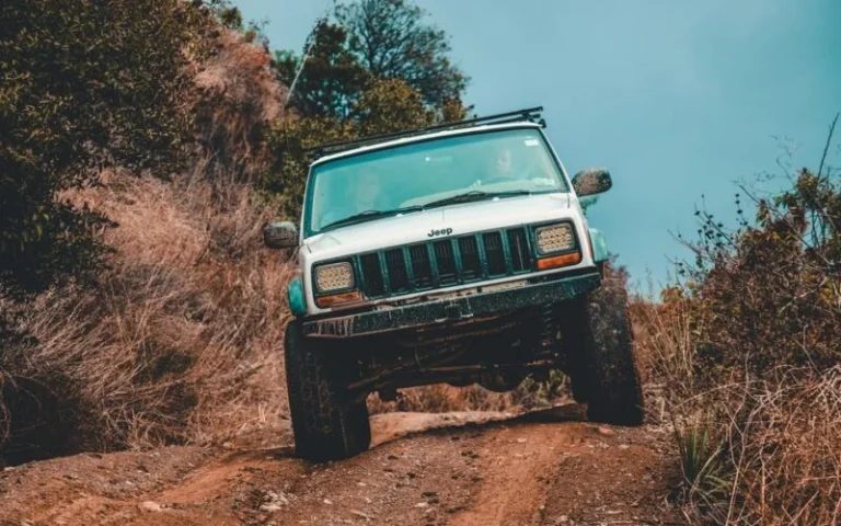Jeep представляє Grand Cherokee 2027 з новими комплектаціями