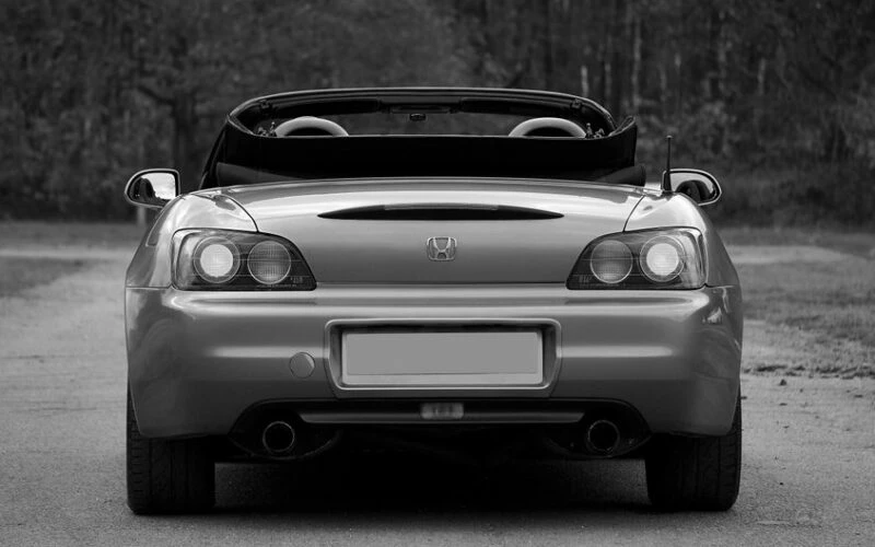 Незалежний дизайнер створив віртуальний кабріолет Honda Prelude