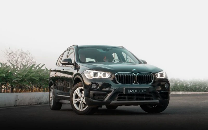 BMW може завершити виробництво плагін-гібрида XM через низькі продажі