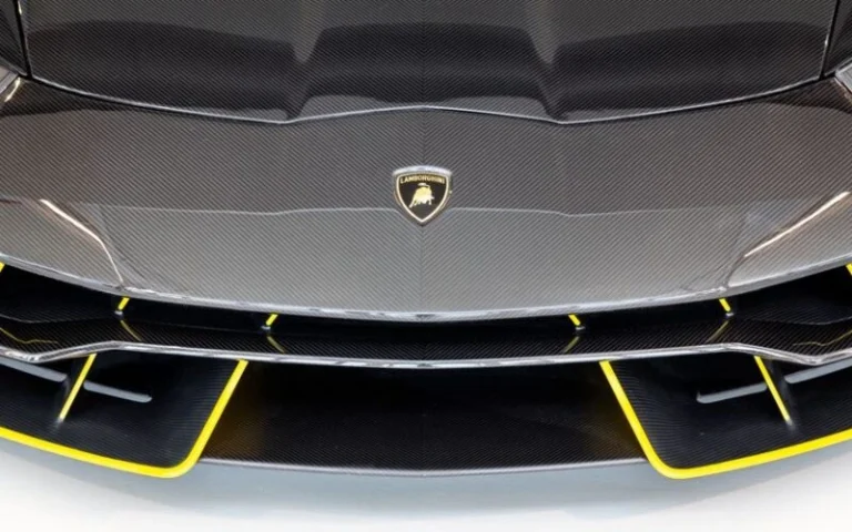Lamborghini Diablo Roadster повертається у виробництво