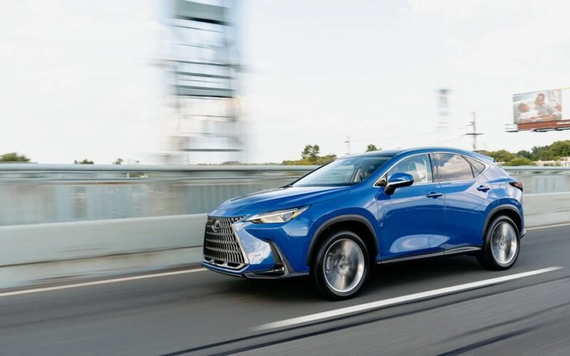 Lexus припинить виробництво кросовера UX у 2027 році