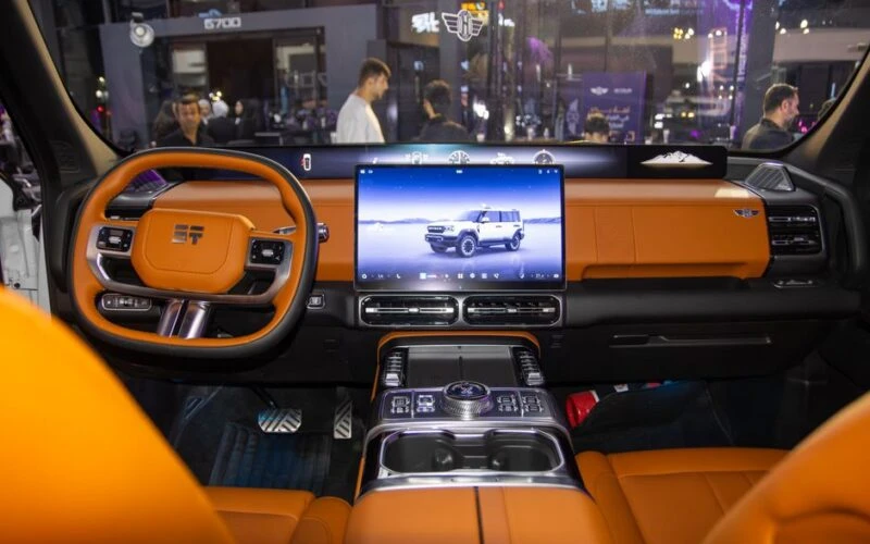 Rivian знижує ціни на електромобілі: нові моделі R3 та R4