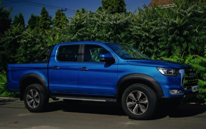 Foton 4: новий пікап з потужною гібридною установкою презентовано в Європі