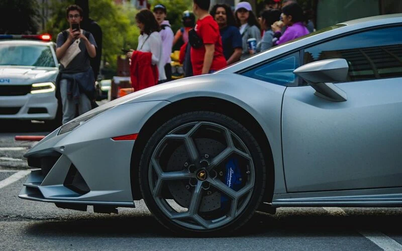 Lamborghini Temerario поповнює автопарк поліції Дубая