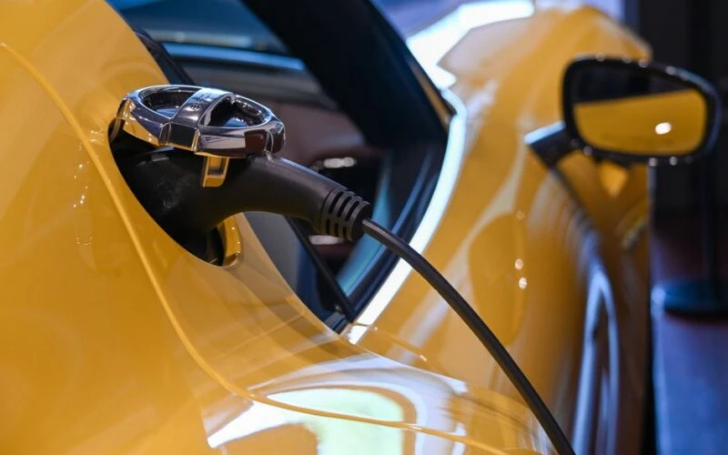 Li Auto оновлює i6 з власною батареєю замість CATL